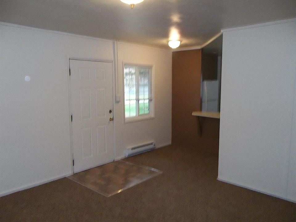 2nd image of 312 SE 100th Ave