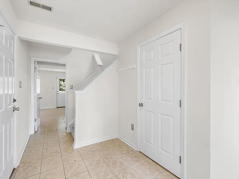 4701 Colonnade Way — Photo 24