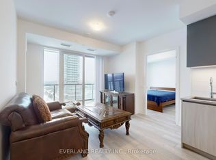 5858 Yonge St #1510, Toronto, ON M2M 3T3