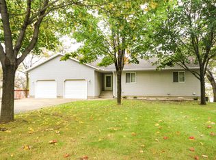 11709 Maple Springs Dr SE, Alexandria, MN 56308