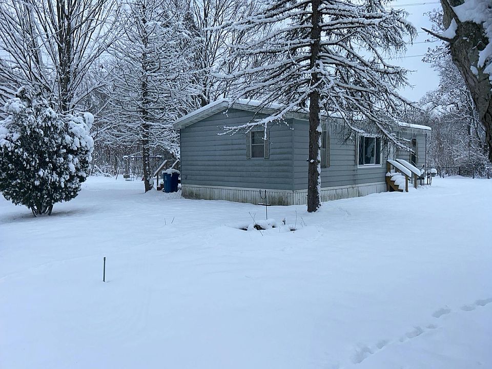 2nd image of 39388 Sandyridge Cir