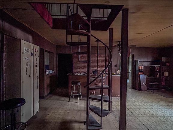 5th image of 513 Sunnyside St