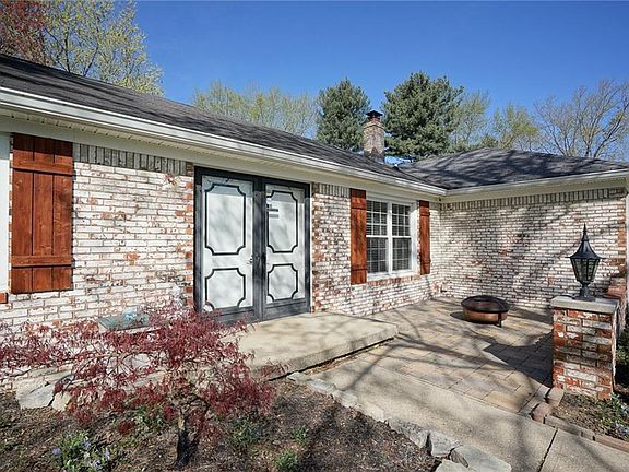 3rd image of 406 Claymont Ct