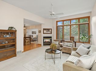 13312 Huntington Dr, Apple Valley, MN 55124