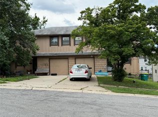 9101 W 78th St, Overland Park, KS 66204