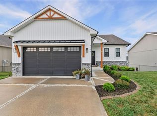 9600 N Lenox Pl, Kansas City, MO 64154