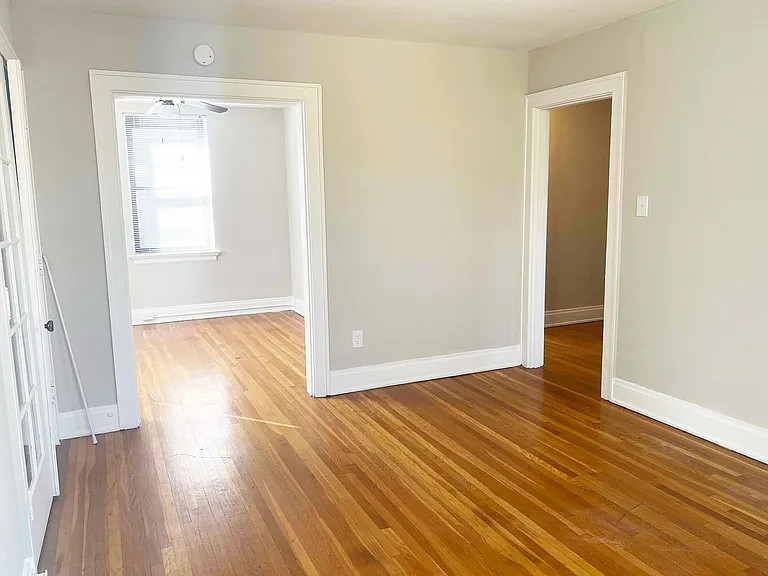 3654 Middleton Ave — Photo 18