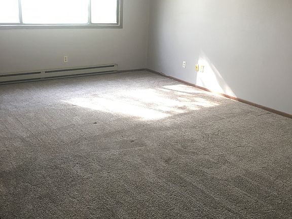 4th image of 911 E Lincoln Ave APT 27