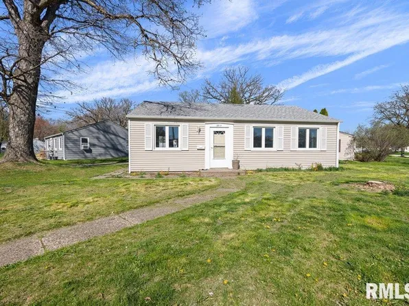 3711 13th Ave, Moline, IL 61265