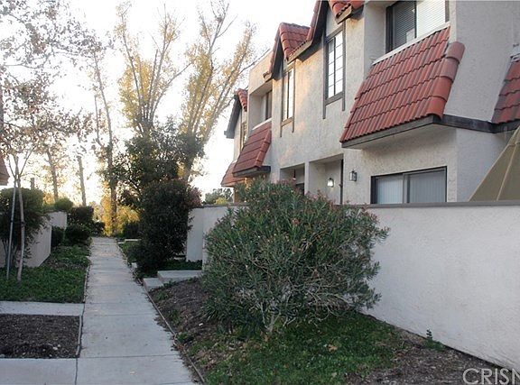 3rd image of 27619 Nugget Dr APT 2