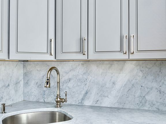 4th image of 84 Horatio St APT 1B