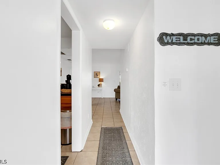 4353 Country Club Blvd #B — Photo 7