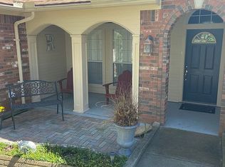 523 Oak Hills Dr, Newark, TX 76071