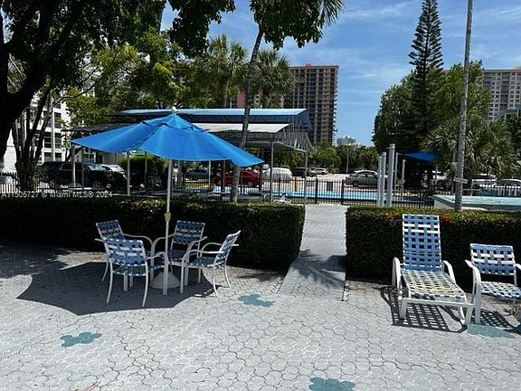 2nd image of 17560 Atlantic Blvd APT 302