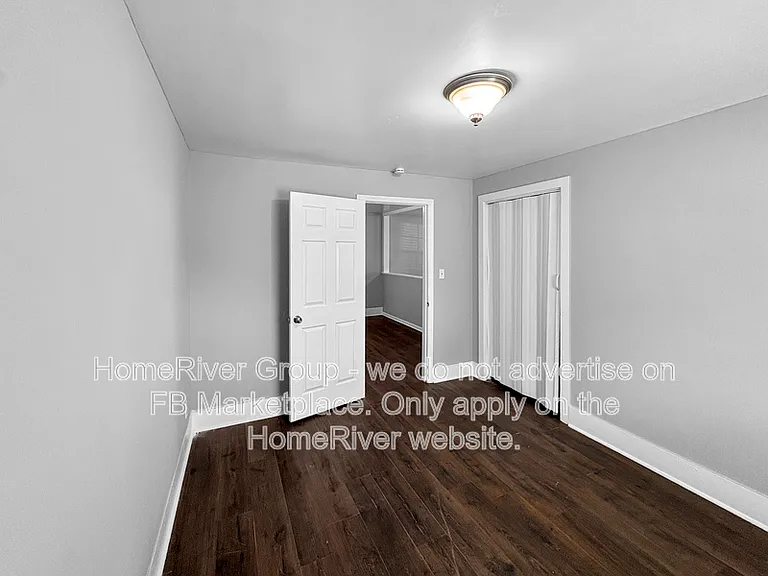 1310 Roanoke Ave — Photo 12