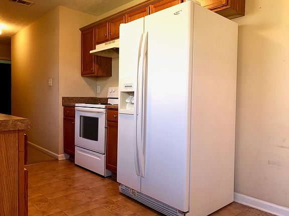 4th image of 321 Frick Ln