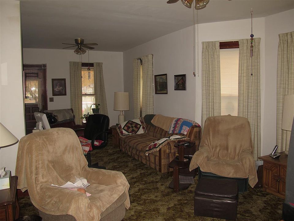 2nd image of 2324 9th St
