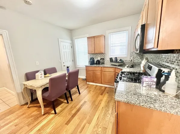 13 Hendry St #3, Boston, MA 02122