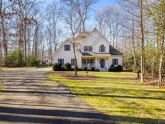 2nd image of 3949 Olde Links Ct