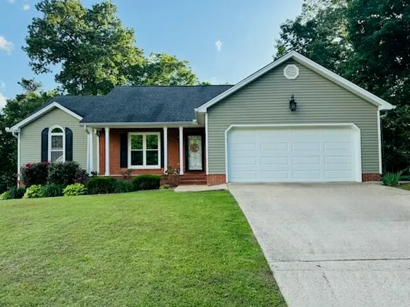 5749 Riley Rd, Ooltewah, TN 37363