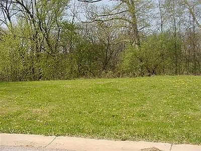 1st image of 635 Gilbert Ct