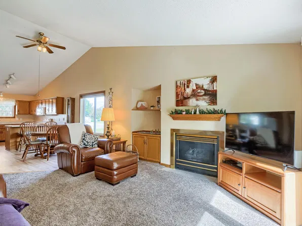 3798 Shannon Dr, Hastings, MN 55033
