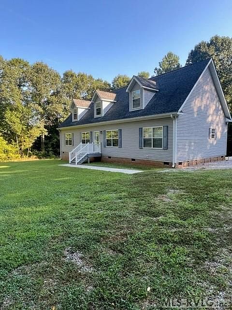 1st image of 548 Cliffside Dr