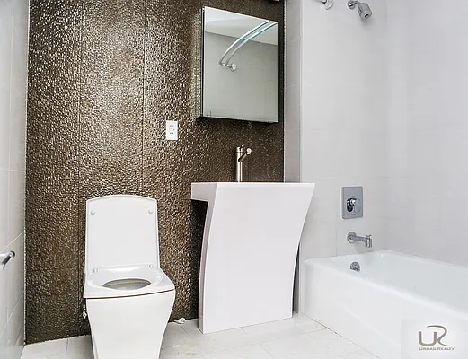 Rented by Urban Realty NYC | media 18