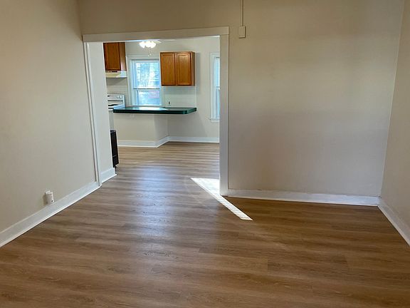 3rd image of 287-291 N Main St #1