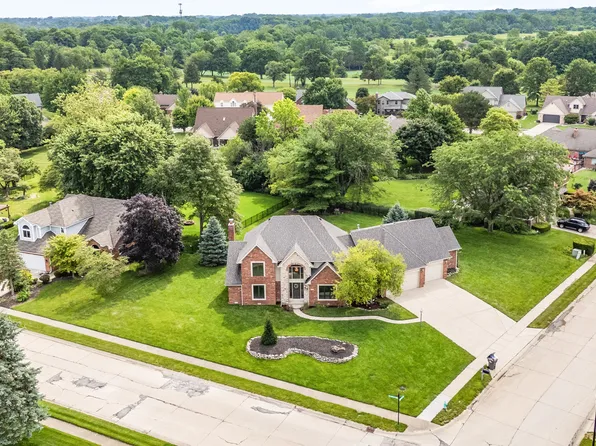 10414 E Quiet Dr, Indianapolis, IN 46239