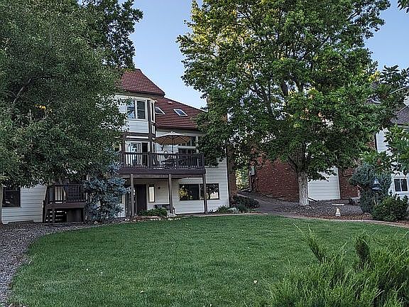 4th image of 62 Dawn Heath Cir