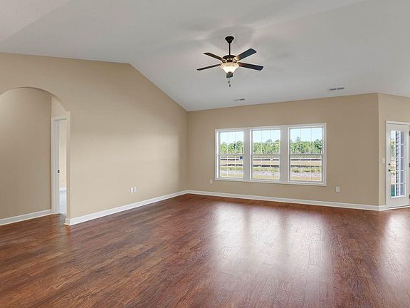 7979 Swansong Circle-04 Compressed