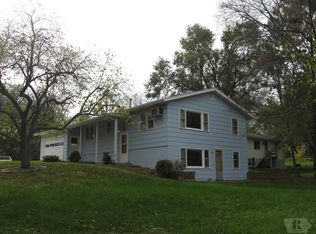 607 E Lowe Ave, Fairfield, IA 52556