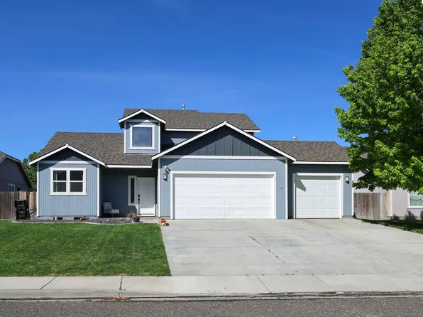 5002 Spirea Dr, West Richland, WA 99353