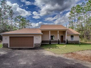 200 Hour Glass Cir, Hawthorne, FL 32640