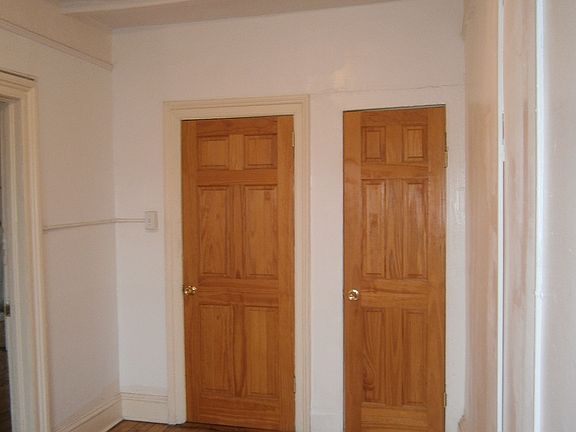 4th image of 282 Monroe St #3