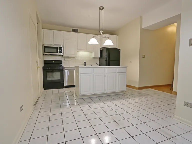 918 W Buena Ave #1 — Photo 20