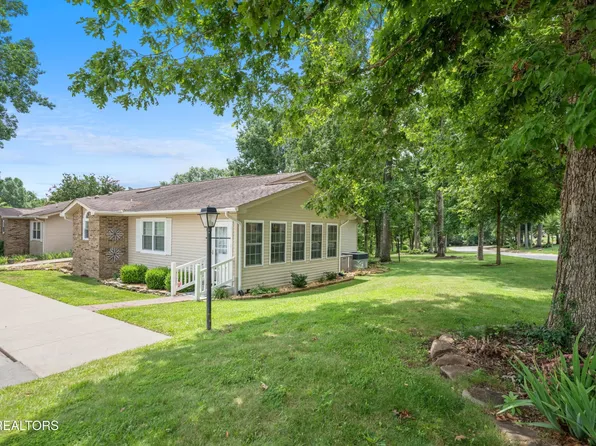 20 Hickory Hollow Cir, Crossville, TN 38555