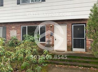 1031 NE Cowls St APT 3, McMinnville, OR 97128