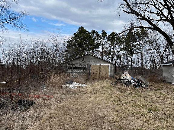 5th image of 847 S 30th St