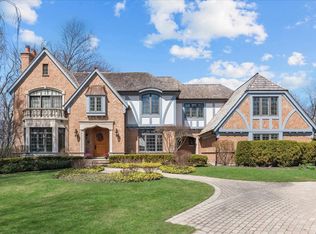 1350 W Kennicott Dr, Lake Forest, IL