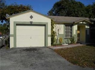 6760 NW 199th Ter, Hialeah, FL 33015