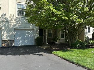 203 Oaktree Ct, Warminster, PA 18974