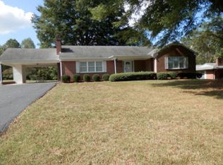 108 Ken Ln, Ridgeway, VA 24148
