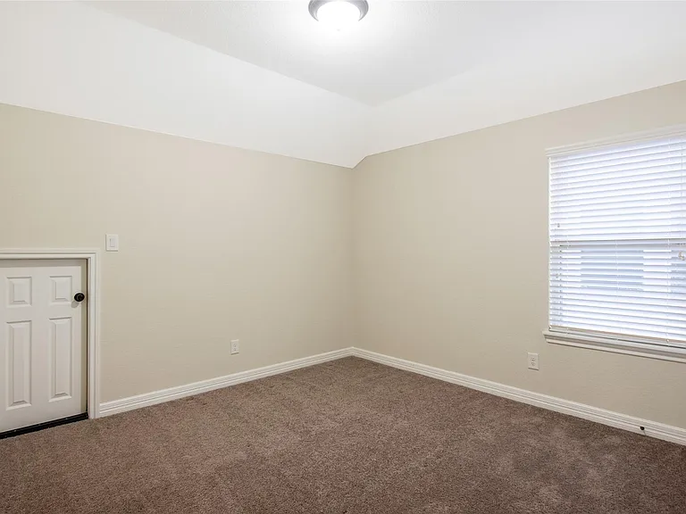 10823 Paula Bluff Ln — Photo 29