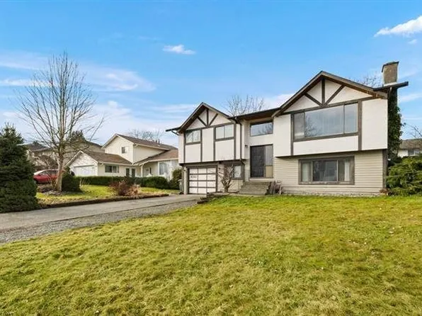 9383 212b St, Langley, BC