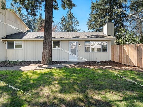 3rd image of 1167 NE 120th Ave