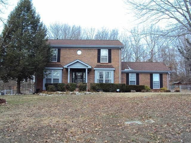 1st image of 561 Brentwood Cir #C