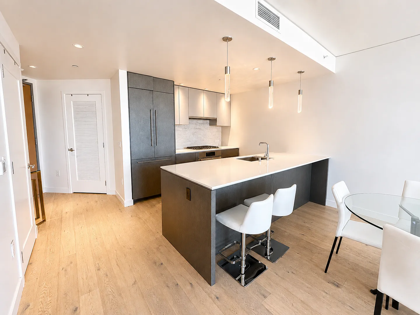 1Bd/1Ba Seattle Condo — Photo 3