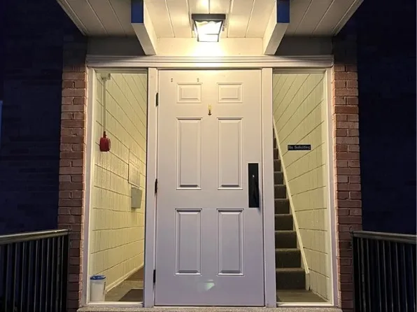 61 Darlington Rd APT A9, Beaver Falls, PA 15010